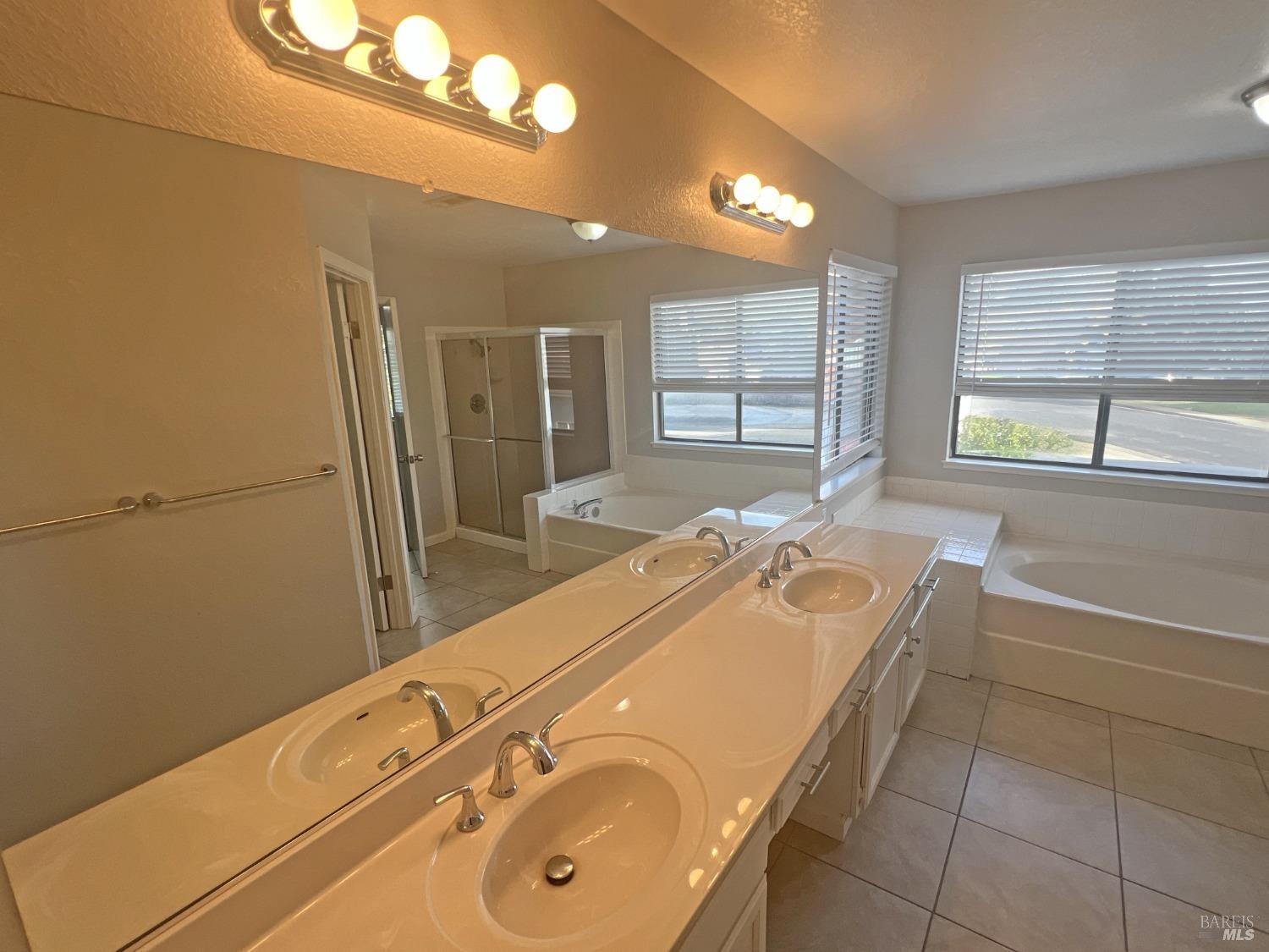 Detail Gallery Image 15 of 32 For 2770 Bay Tree Dr, Fairfield,  CA 94533 - 4 Beds | 2/1 Baths