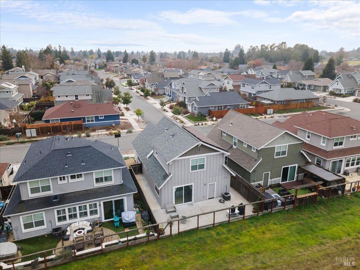 Detail Gallery Image 31 of 37 For 2263 Orleans St, Santa Rosa,  CA 95403 - 3 Beds | 2/1 Baths