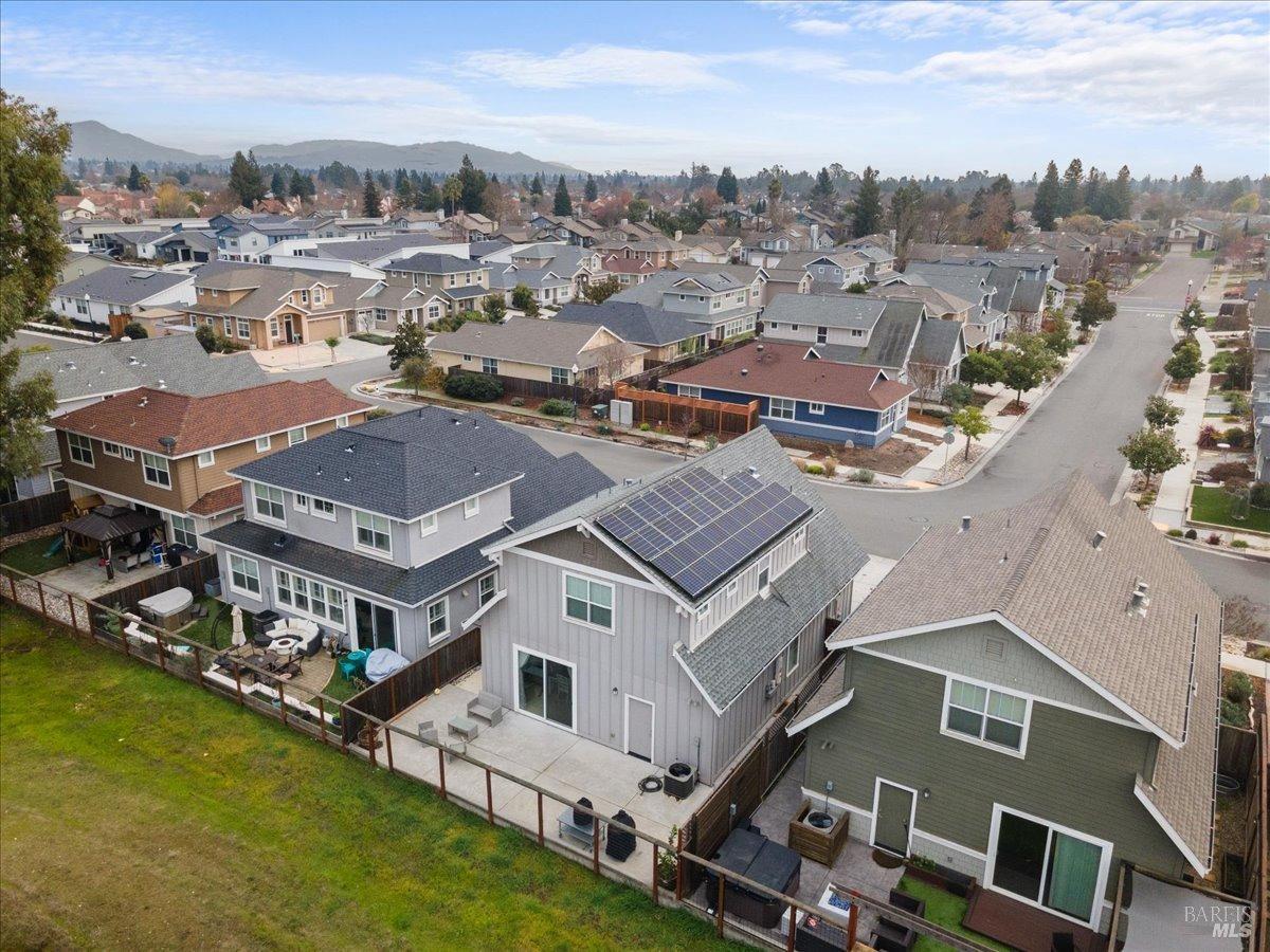 Detail Gallery Image 28 of 37 For 2263 Orleans St, Santa Rosa,  CA 95403 - 3 Beds | 2/1 Baths