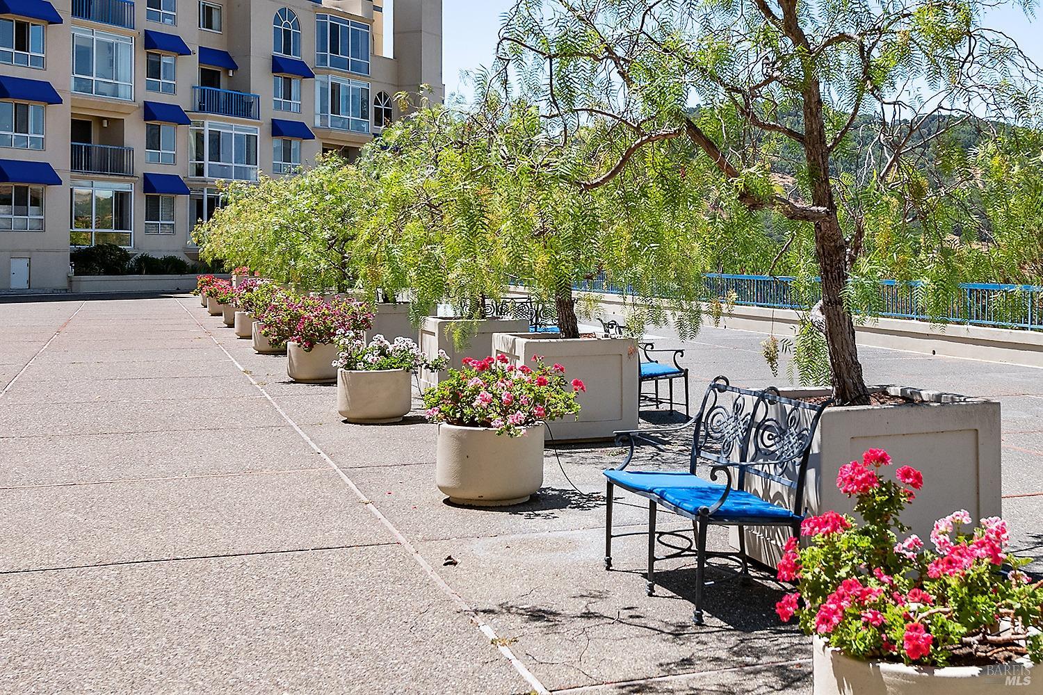 Detail Gallery Image 28 of 30 For 100 Thorndale Dr #106,  San Rafael,  CA 94903 - 1 Beds | 1 Baths