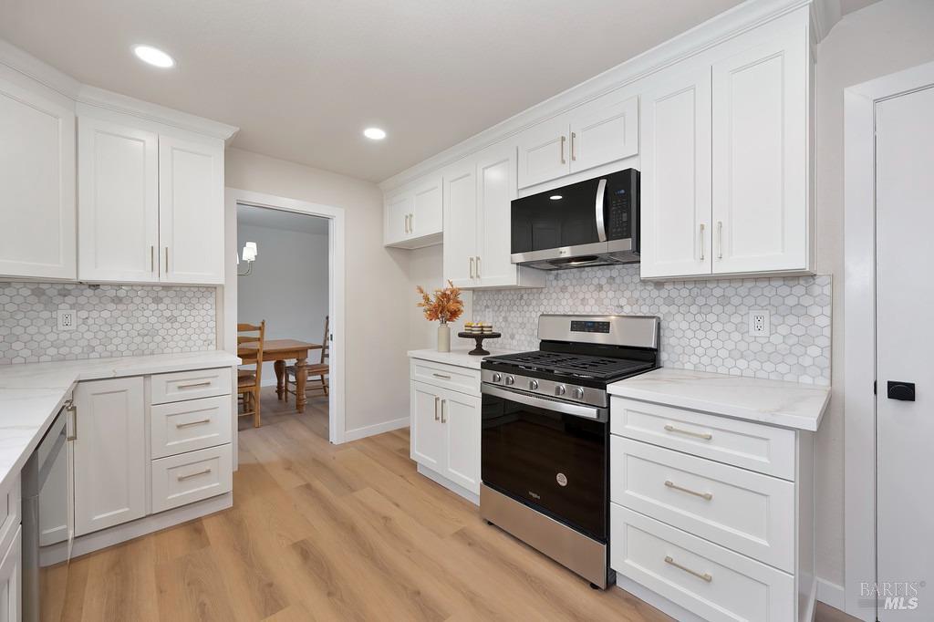 Detail Gallery Image 26 of 95 For 150 Wayne Ct, Vacaville,  CA 95687 - 4 Beds | 2/1 Baths