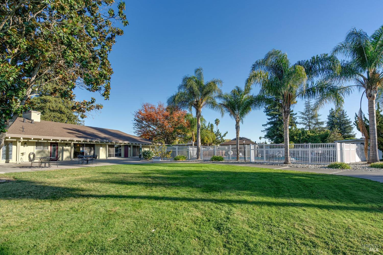 Detail Gallery Image 30 of 32 For 145 Walnut Cir 91, Rohnert Park,  CA 94928 - 2 Beds | 1 Baths