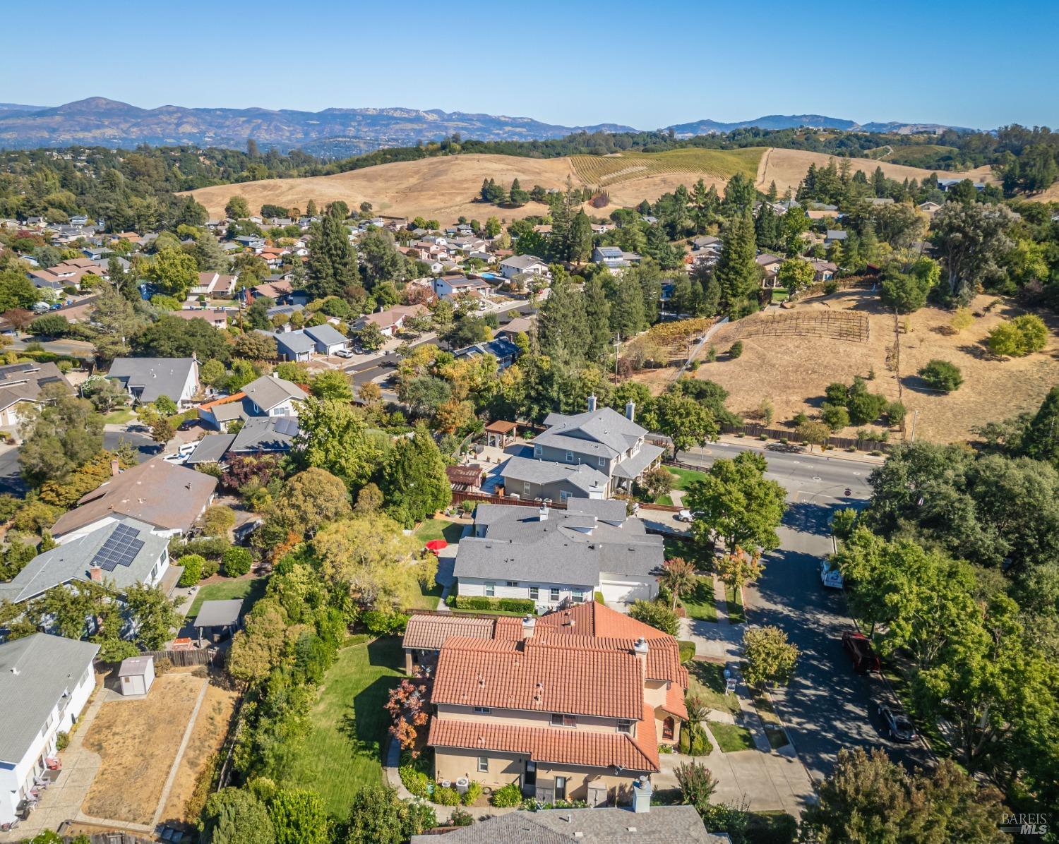 Detail Gallery Image 85 of 87 For 10 Buhman Ct, Napa,  CA 94558 - 5 Beds | 2/1 Baths