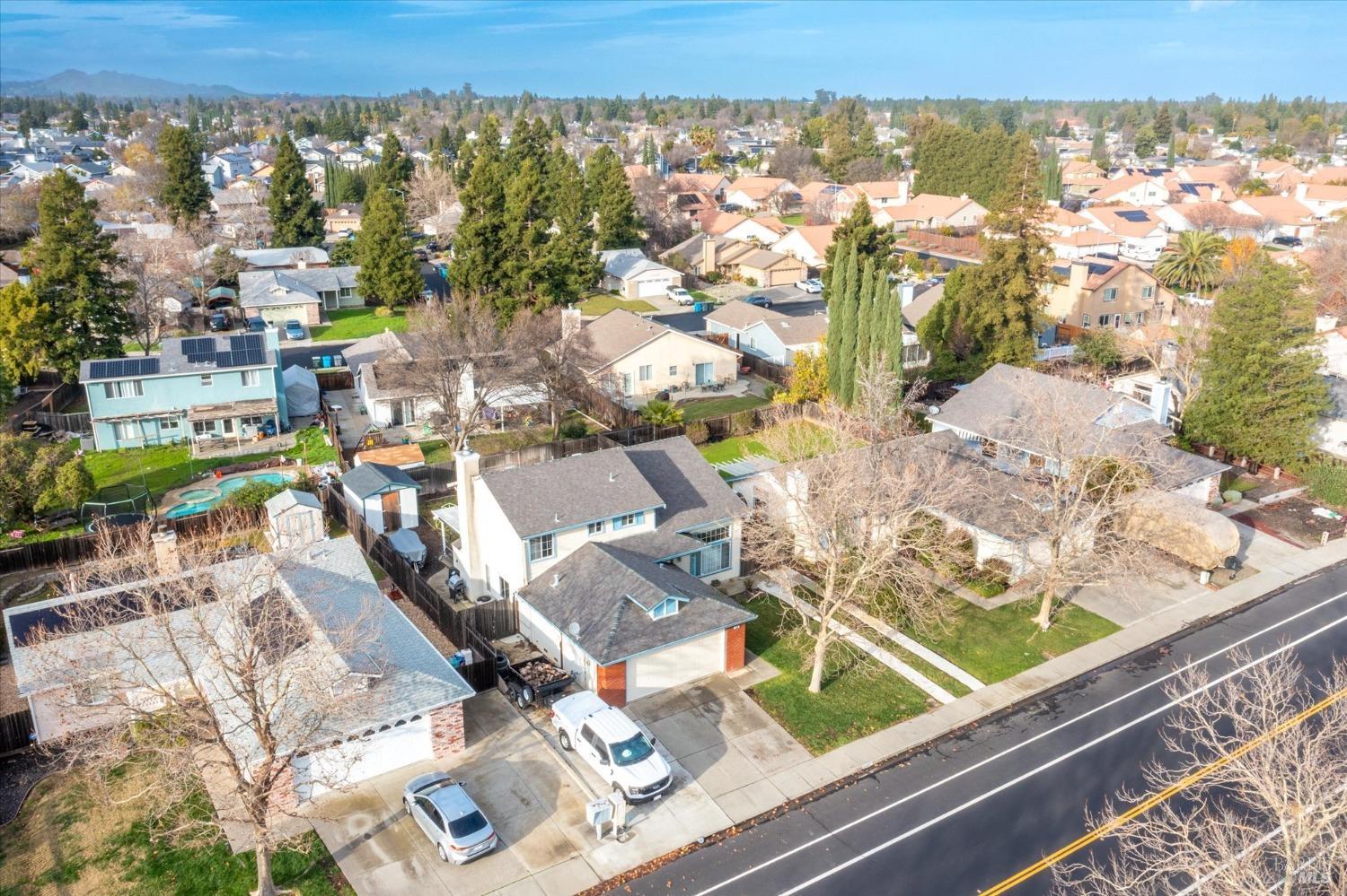 Detail Gallery Image 40 of 44 For 886 Youngsdale Dr, Vacaville,  CA 95687 - 4 Beds | 2/1 Baths