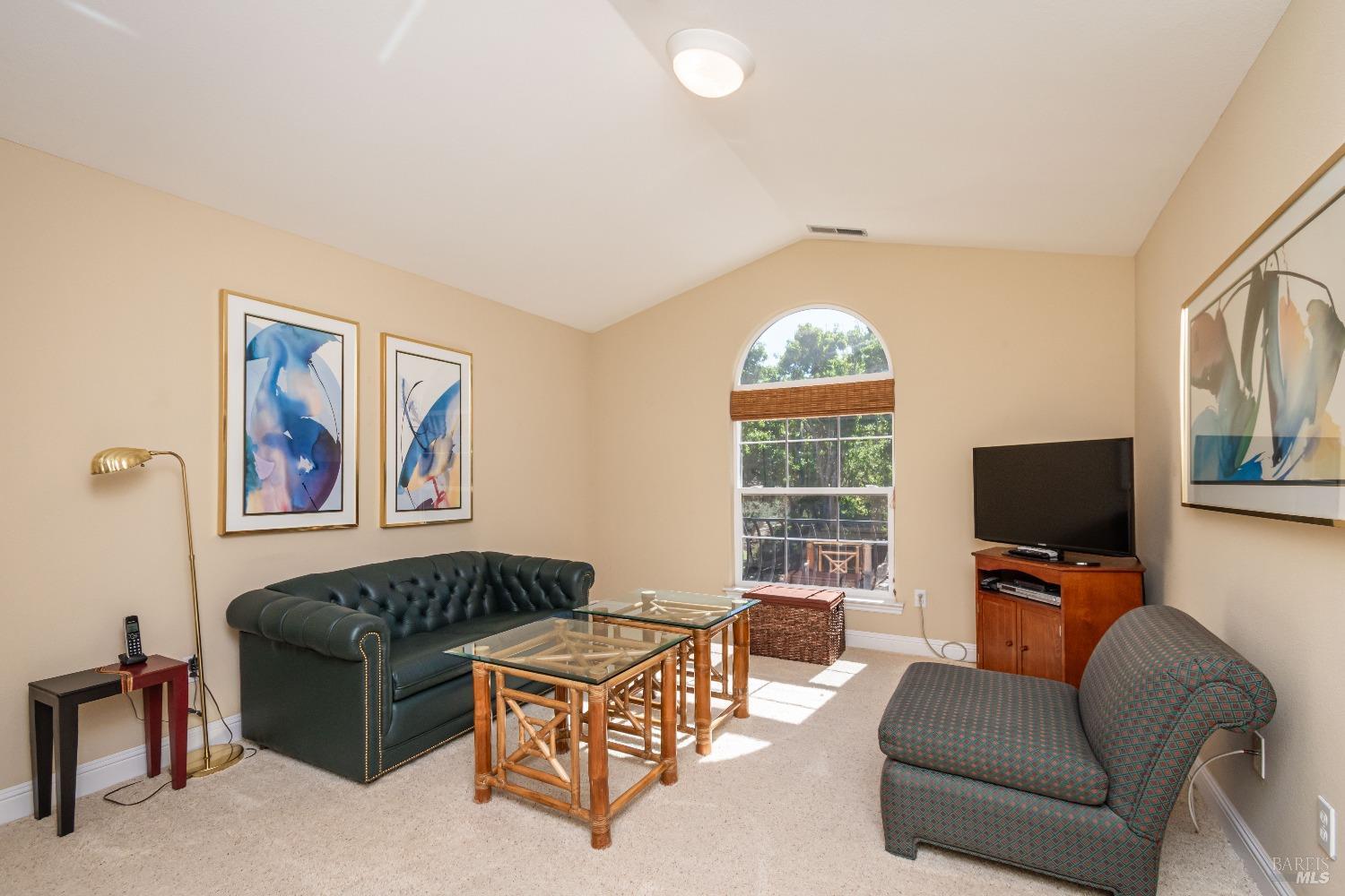 Detail Gallery Image 53 of 87 For 10 Buhman Ct, Napa,  CA 94558 - 5 Beds | 2/1 Baths