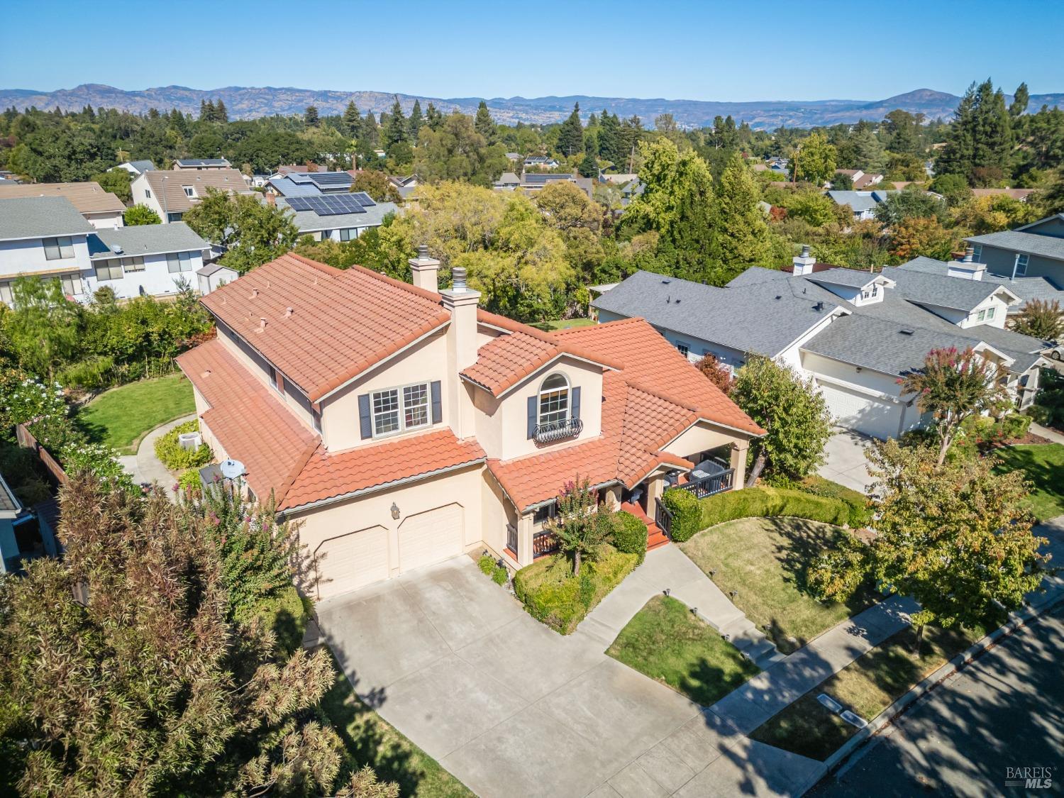 Detail Gallery Image 79 of 87 For 10 Buhman Ct, Napa,  CA 94558 - 5 Beds | 2/1 Baths