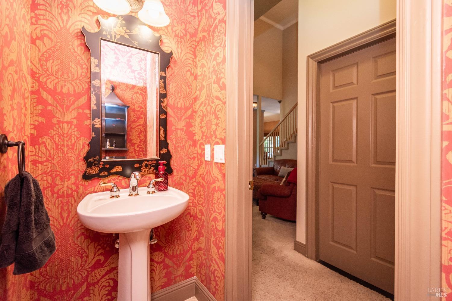 Detail Gallery Image 38 of 87 For 10 Buhman Ct, Napa,  CA 94558 - 5 Beds | 2/1 Baths