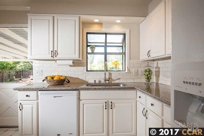 Detail Gallery Image 5 of 15 For 1455 Maria Ave, Concord,  CA 94518 - 3 Beds | 1 Baths