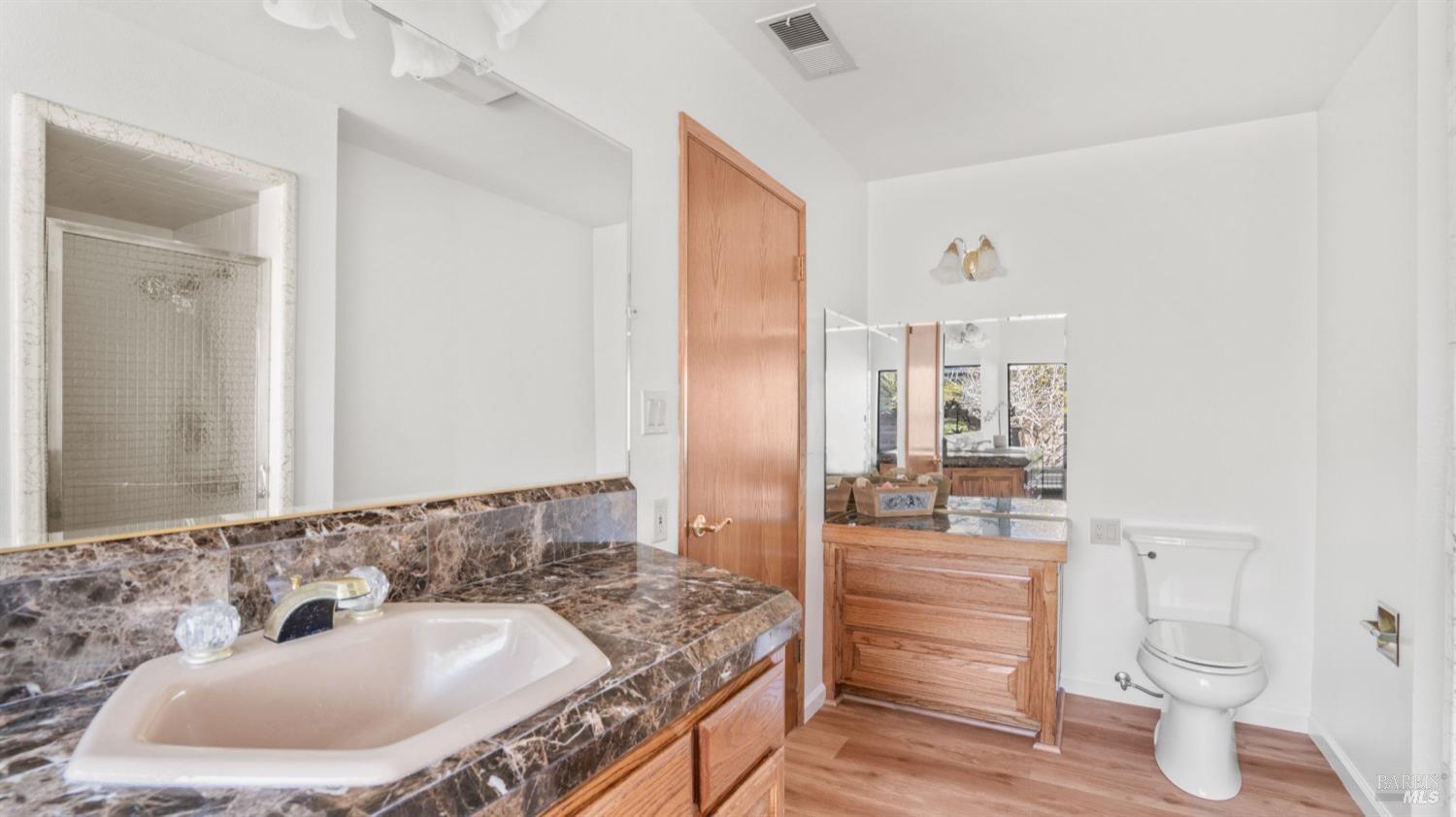 Detail Gallery Image 14 of 34 For 432 W 1st St, Cloverdale,  CA 95425 - 5 Beds | 2/1 Baths