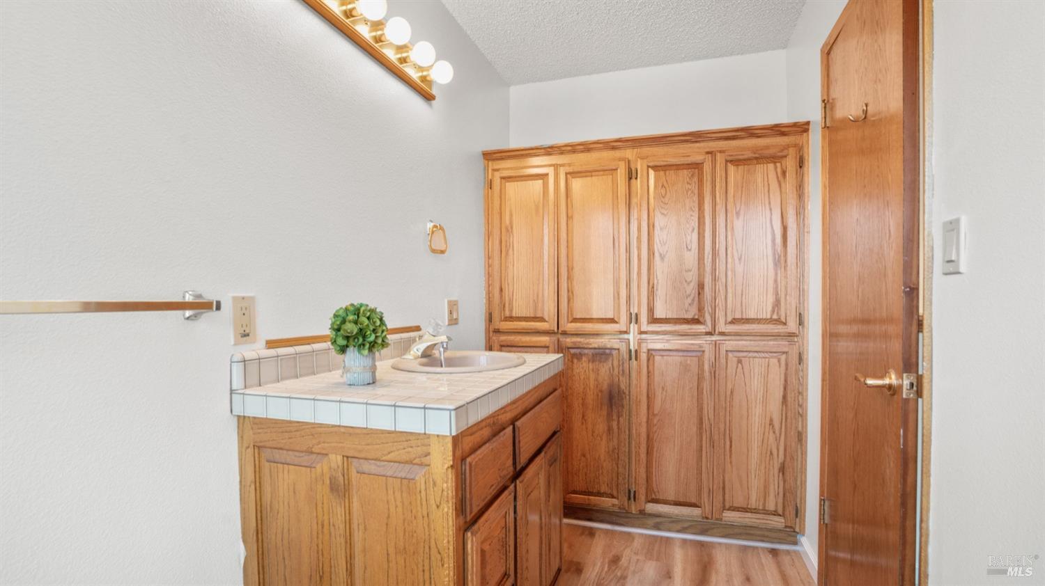 Detail Gallery Image 26 of 34 For 432 W 1st St, Cloverdale,  CA 95425 - 5 Beds | 2/1 Baths