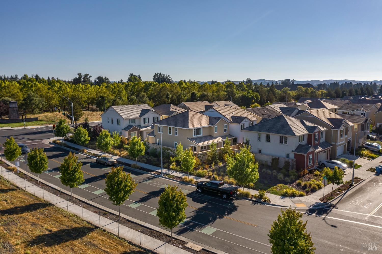 Detail Gallery Image 36 of 43 For 2318 Kaitlyn Pl, Rohnert Park,  CA 94928 - 4 Beds | 3 Baths