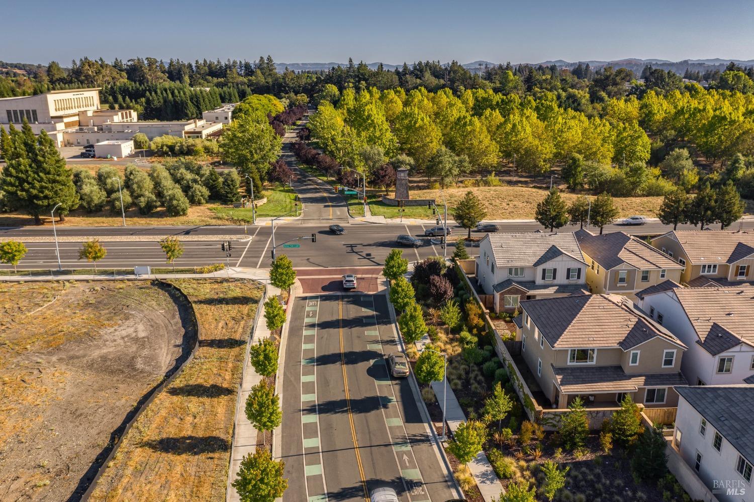 Detail Gallery Image 37 of 43 For 2318 Kaitlyn Pl, Rohnert Park,  CA 94928 - 4 Beds | 3 Baths