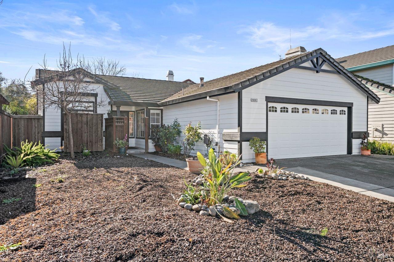 Detail Gallery Image 30 of 31 For 9447 Lazy Creek Dr, Windsor,  CA 95492 - 3 Beds | 2 Baths