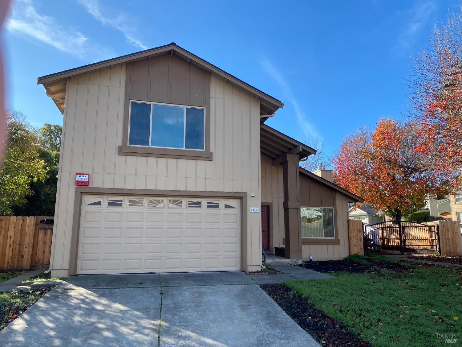 Detail Gallery Image 1 of 1 For 225 Goheen Cir, Vallejo,  CA 94591 - 4 Beds | 2/1 Baths