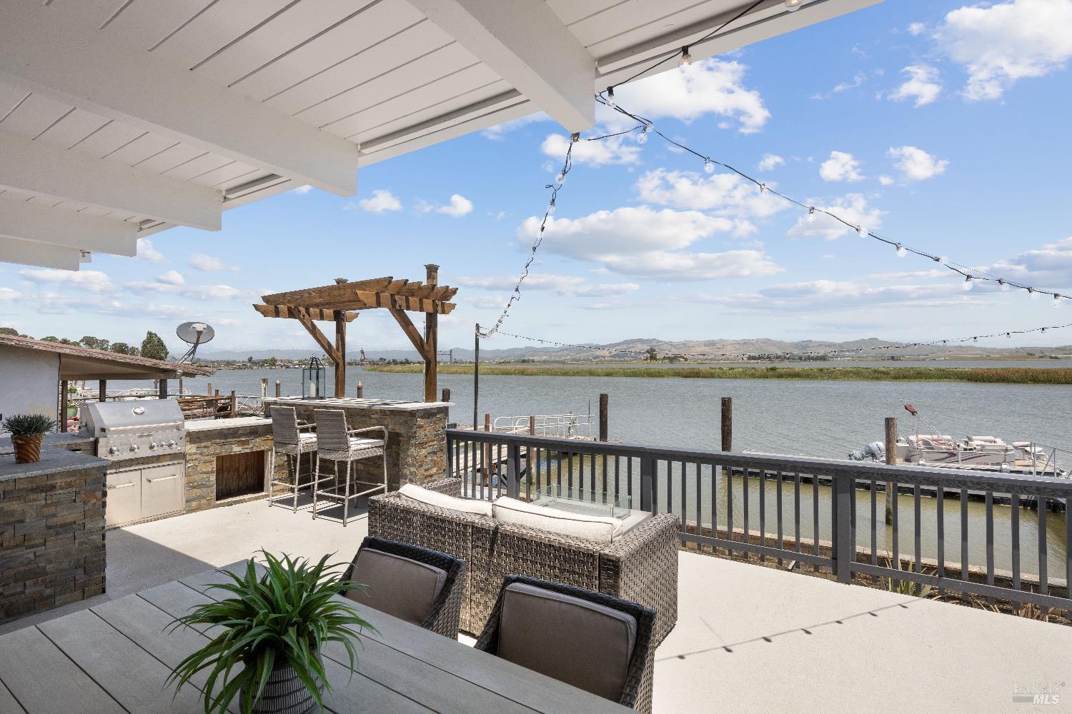 Detail Gallery Image 1 of 1 For 1916 Milton Rd, Napa,  CA 94559 - 4 Beds | 2 Baths