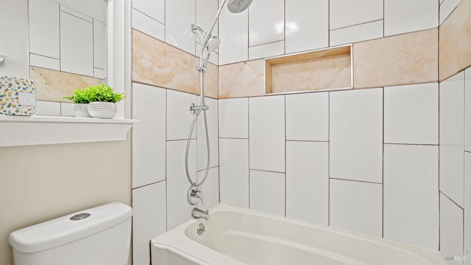 Detail Gallery Image 25 of 33 For 2791 Mcbride Ln #140,  Santa Rosa,  CA 95403 - 3 Beds | 2/1 Baths