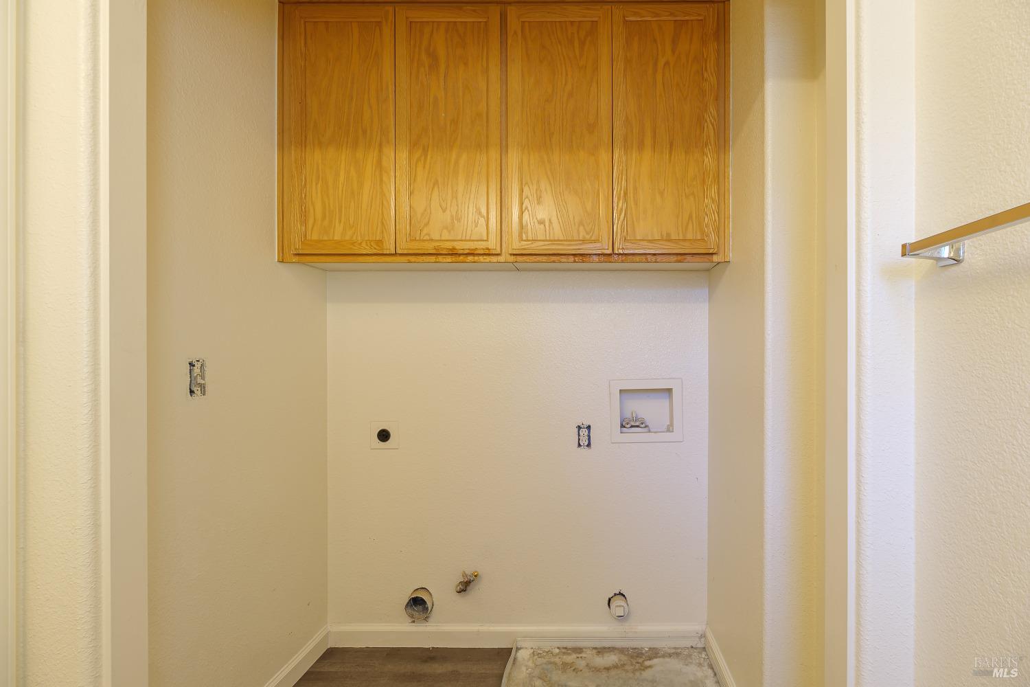 Detail Gallery Image 19 of 33 For 4073 Louis Krohn Dr, Santa Rosa,  CA 95407 - 3 Beds | 2/2 Baths