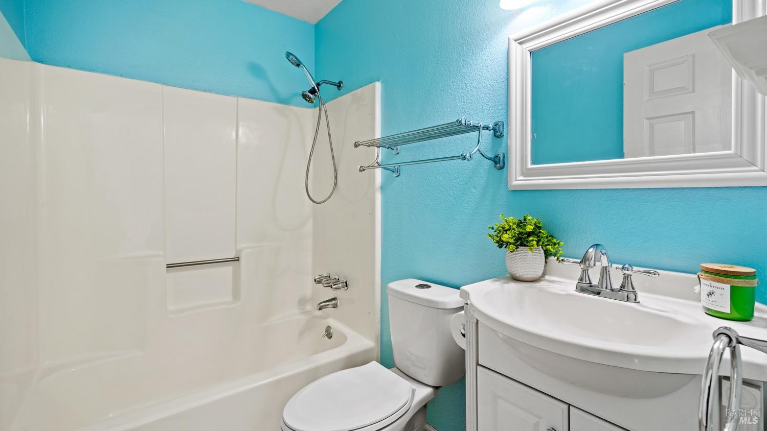 Detail Gallery Image 20 of 33 For 2791 Mcbride Ln #140,  Santa Rosa,  CA 95403 - 3 Beds | 2/1 Baths