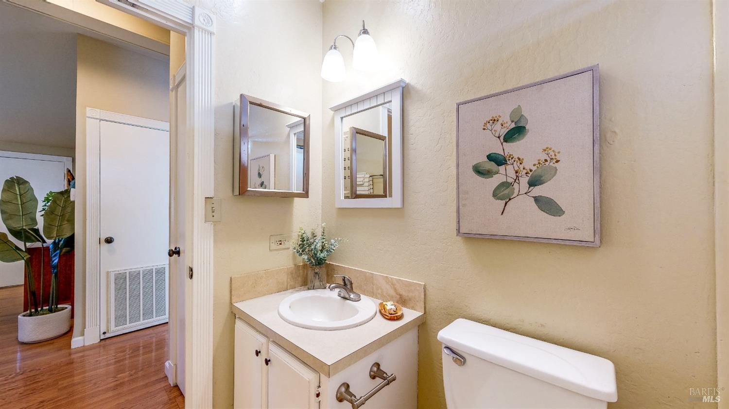 Detail Gallery Image 25 of 46 For 13 Pine Tree Cir, Cotati,  CA 94931 - 2 Beds | 1 Baths