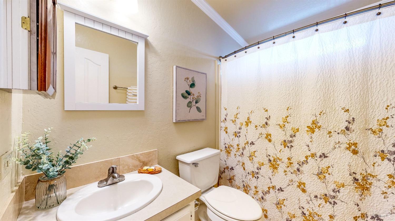 Detail Gallery Image 24 of 46 For 13 Pine Tree Cir, Cotati,  CA 94931 - 2 Beds | 1 Baths