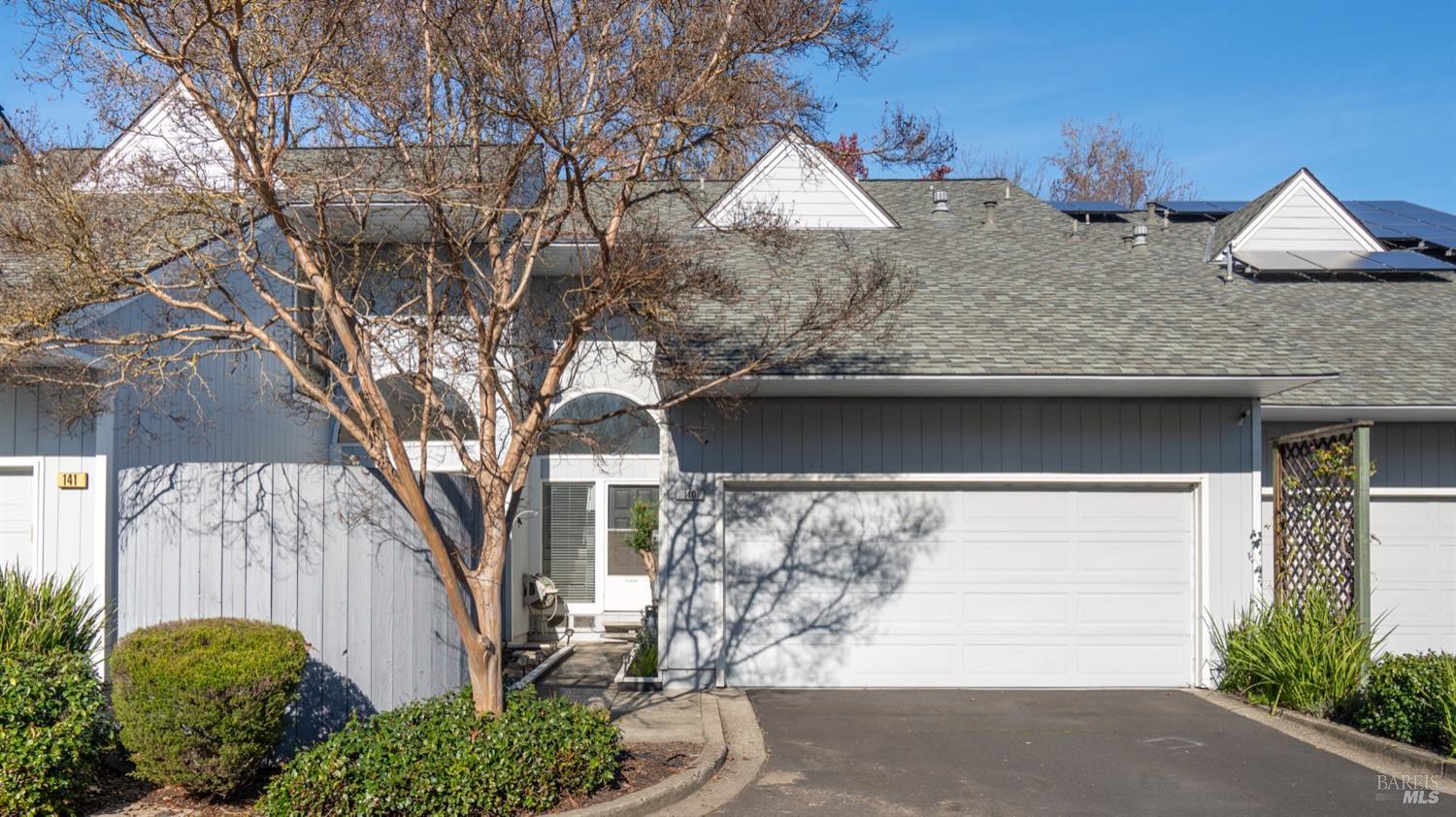 Detail Gallery Image 2 of 33 For 2791 Mcbride Ln #140,  Santa Rosa,  CA 95403 - 3 Beds | 2/1 Baths