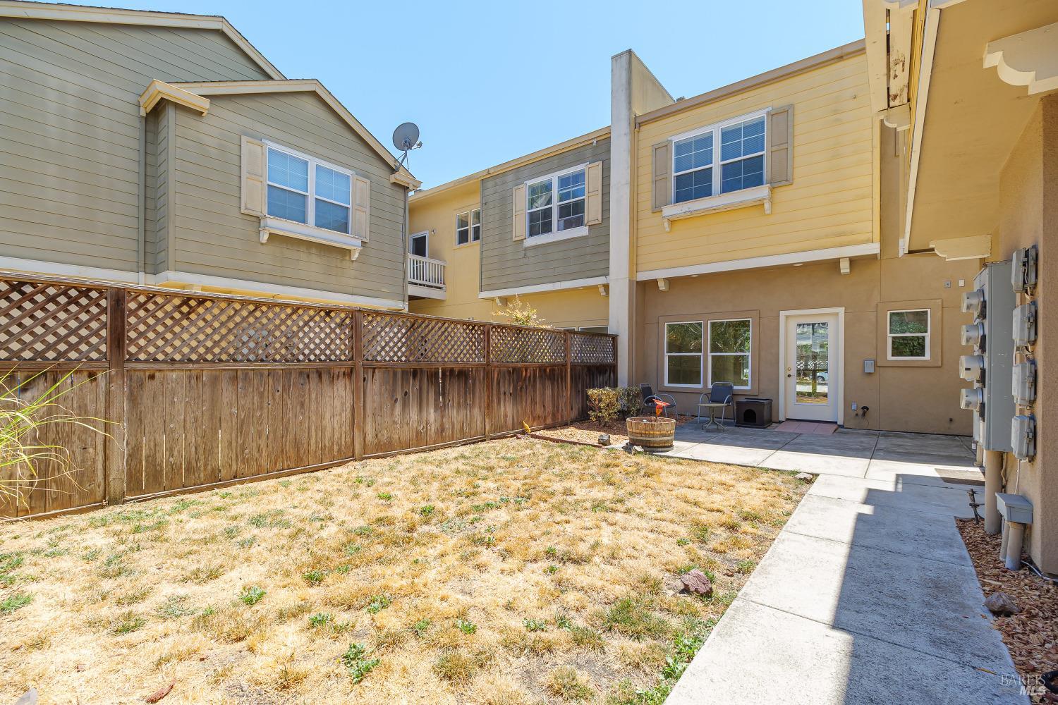 Detail Gallery Image 31 of 33 For 4073 Louis Krohn Dr, Santa Rosa,  CA 95407 - 3 Beds | 2/2 Baths