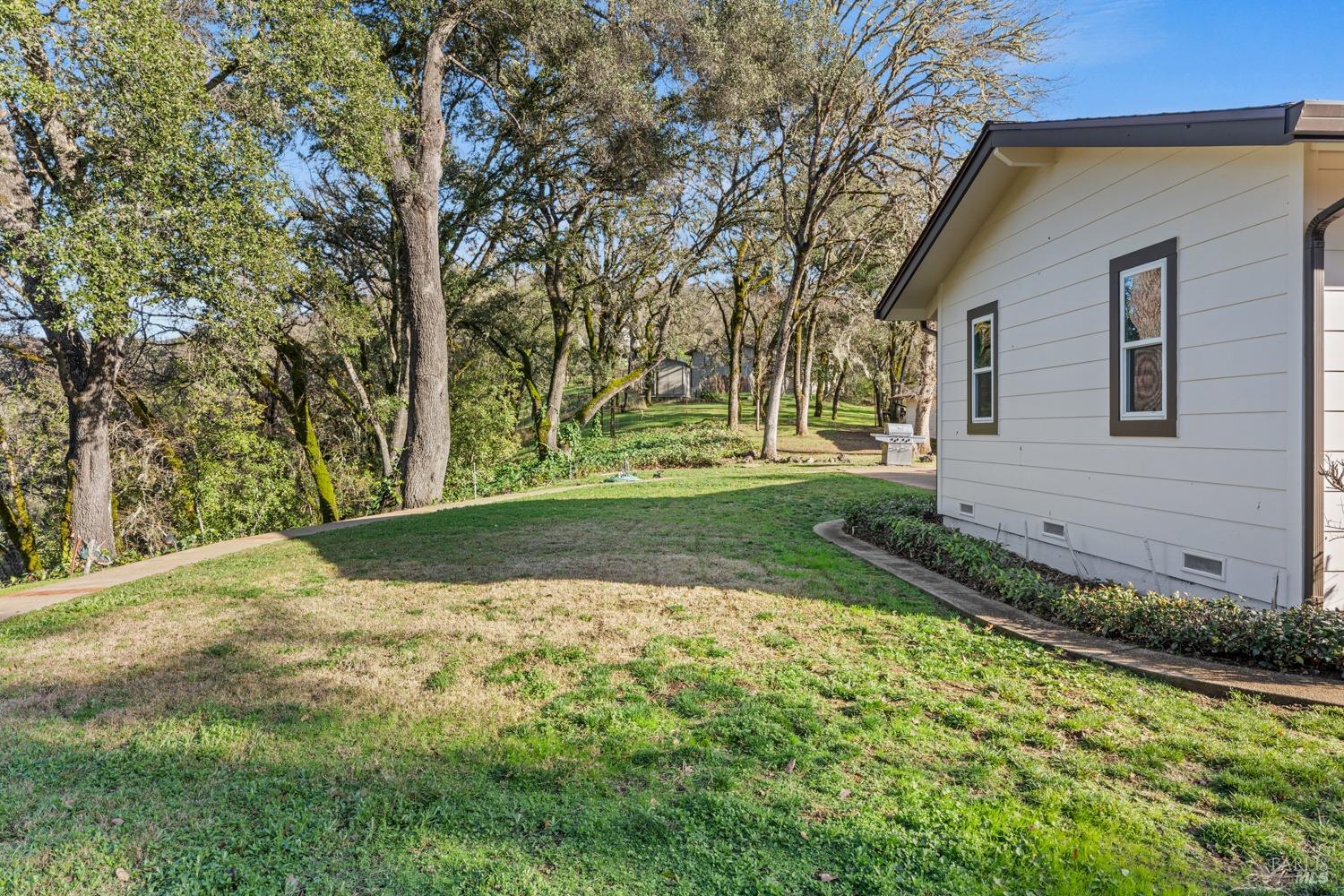 Detail Gallery Image 42 of 44 For 1640 Wildwood Rd, Ukiah,  CA 95482 - 4 Beds | 3 Baths