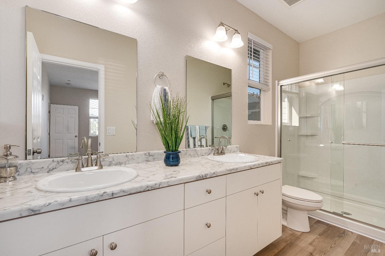 Detail Gallery Image 3 of 6 For 1986 Las Ventanas Dr, Santa Rosa,  CA 95407 - 3 Beds | 2/1 Baths