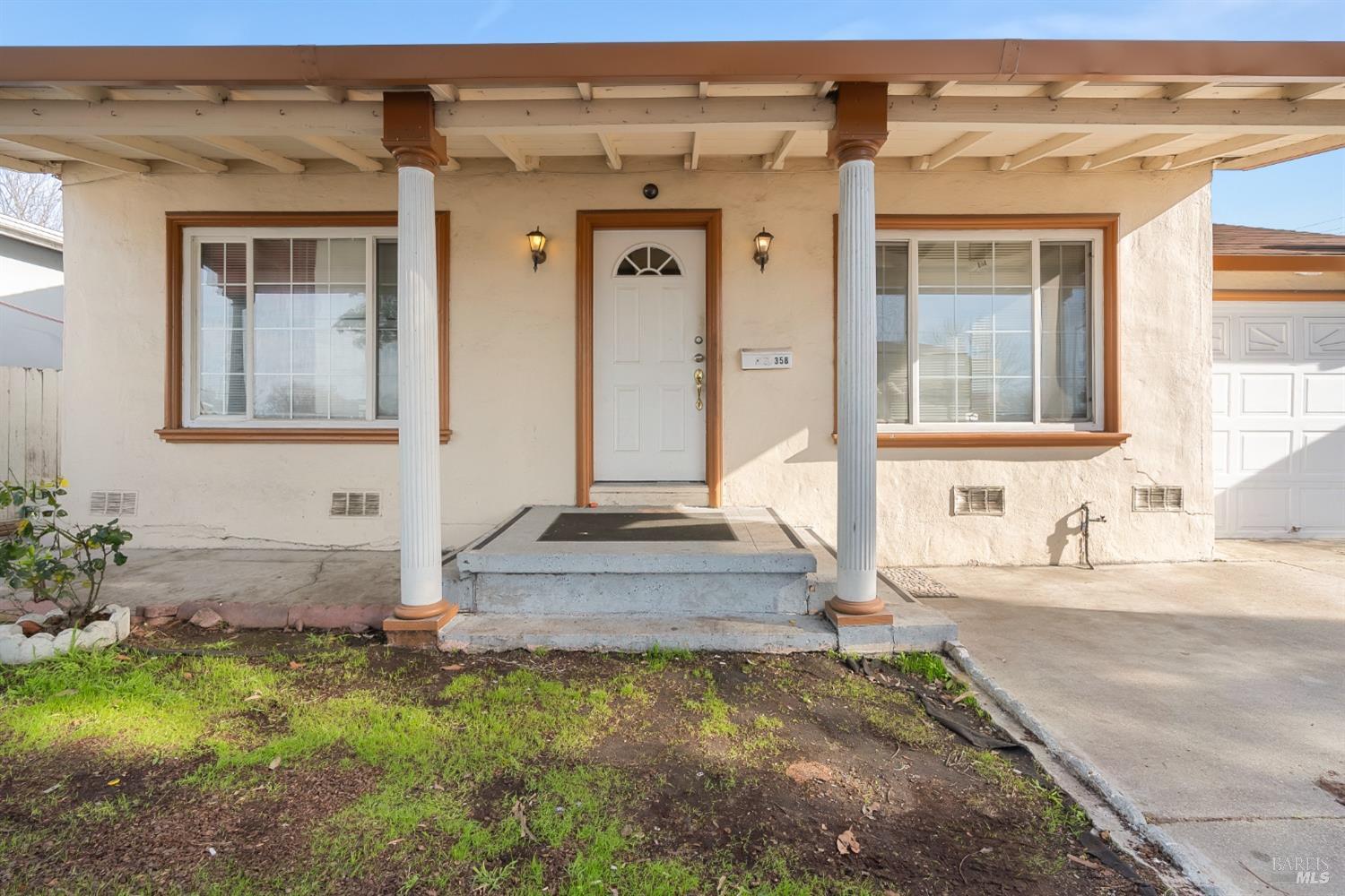 Detail Gallery Image 2 of 17 For 358 S 23rd St, Richmond,  CA 94804 - 2 Beds | 2 Baths