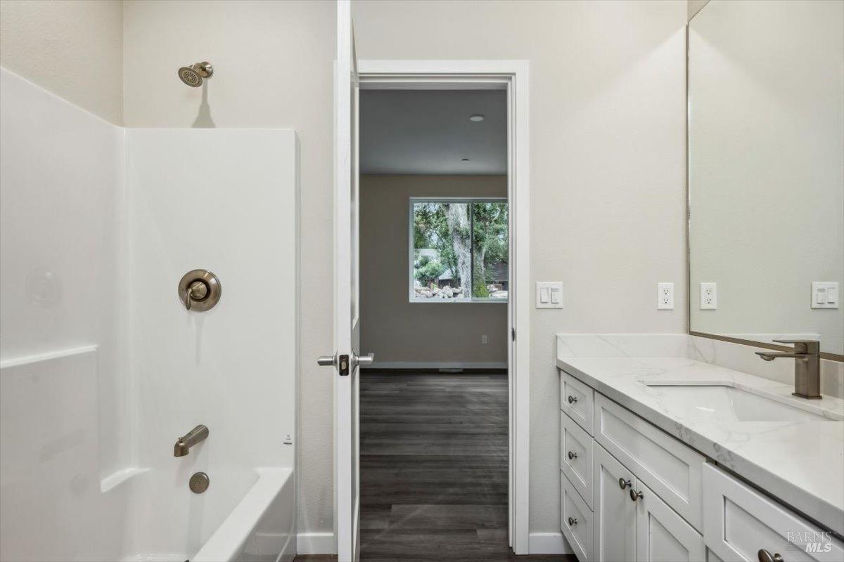 Detail Gallery Image 23 of 33 For 18904 Timber Point Ct, Hidden Valley Lake,  CA 95467 - 3 Beds | 2/1 Baths