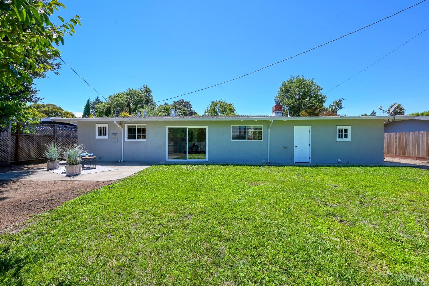 Detail Gallery Image 29 of 38 For 60 Sierra Vis, Novato,  CA 94947 - 3 Beds | 2 Baths