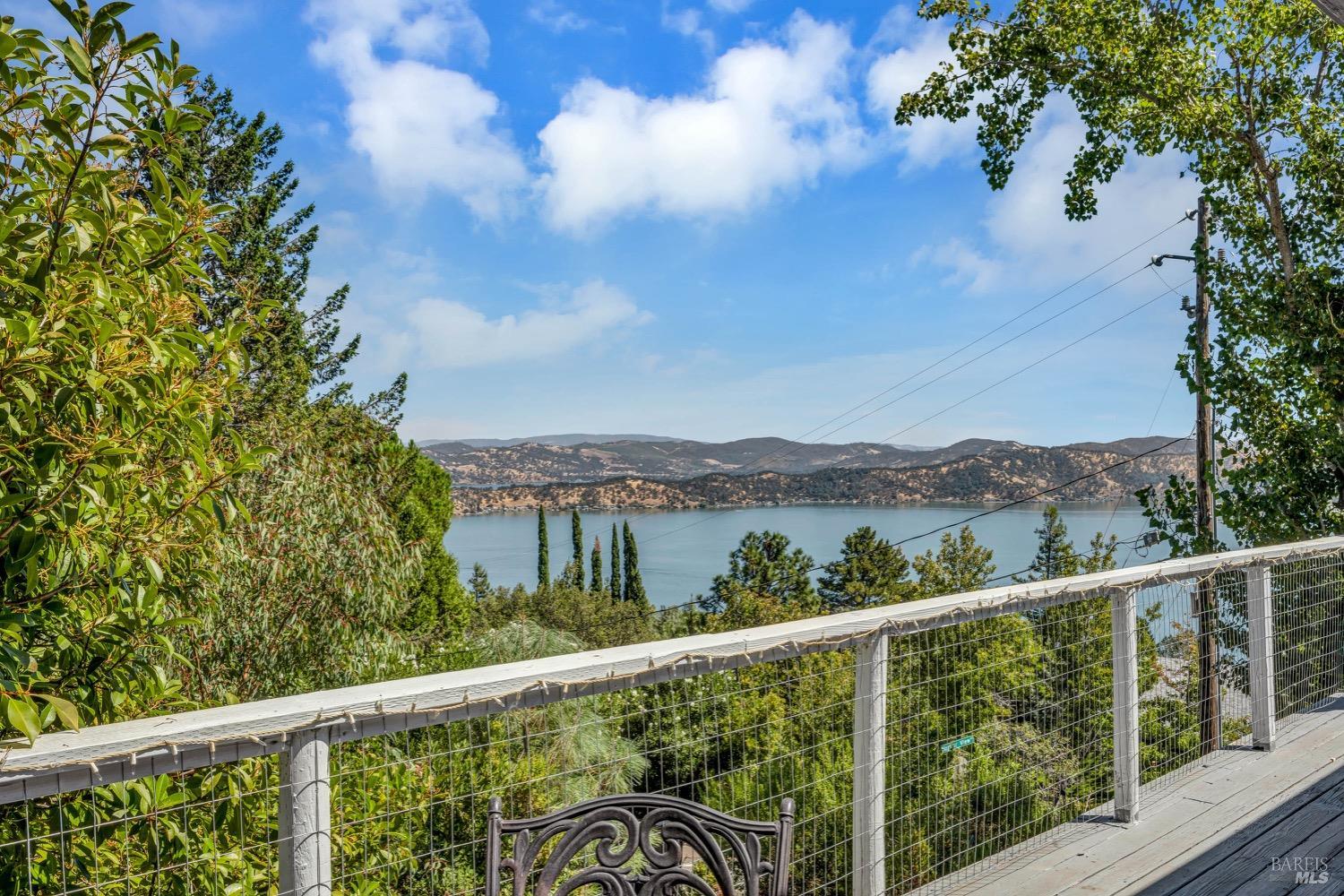 Detail Gallery Image 1 of 29 For 8515 Harbor View Dr, Kelseyville,  CA 95451 - 3 Beds | 3 Baths