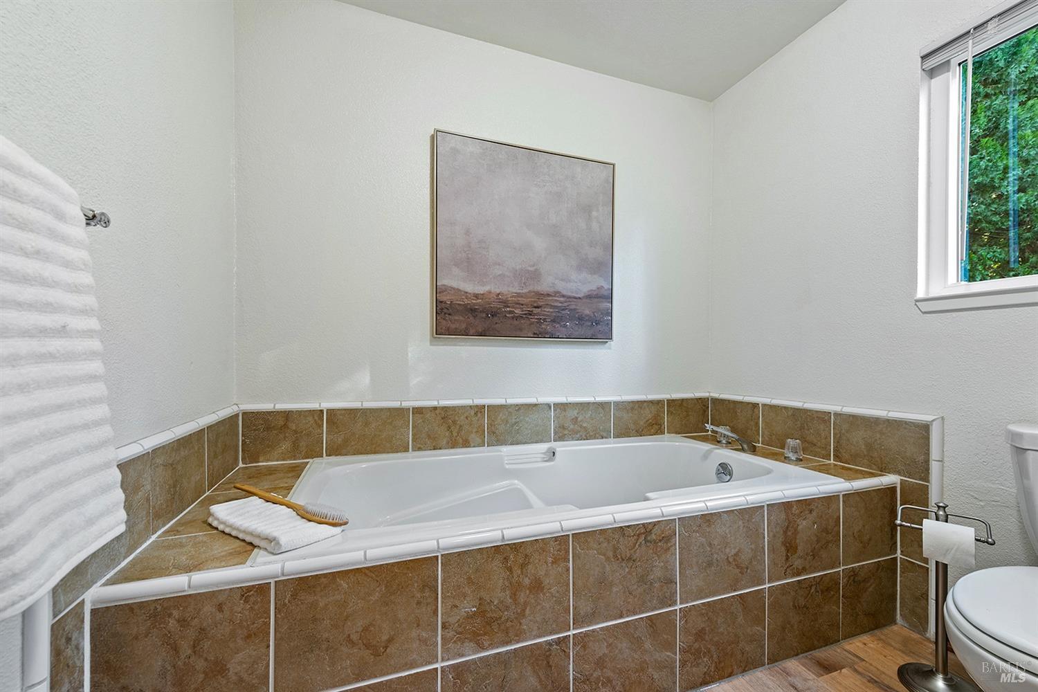 Detail Gallery Image 36 of 48 For 2652 Knob Hill Dr, Santa Rosa,  CA 95404 - 4 Beds | 2/1 Baths