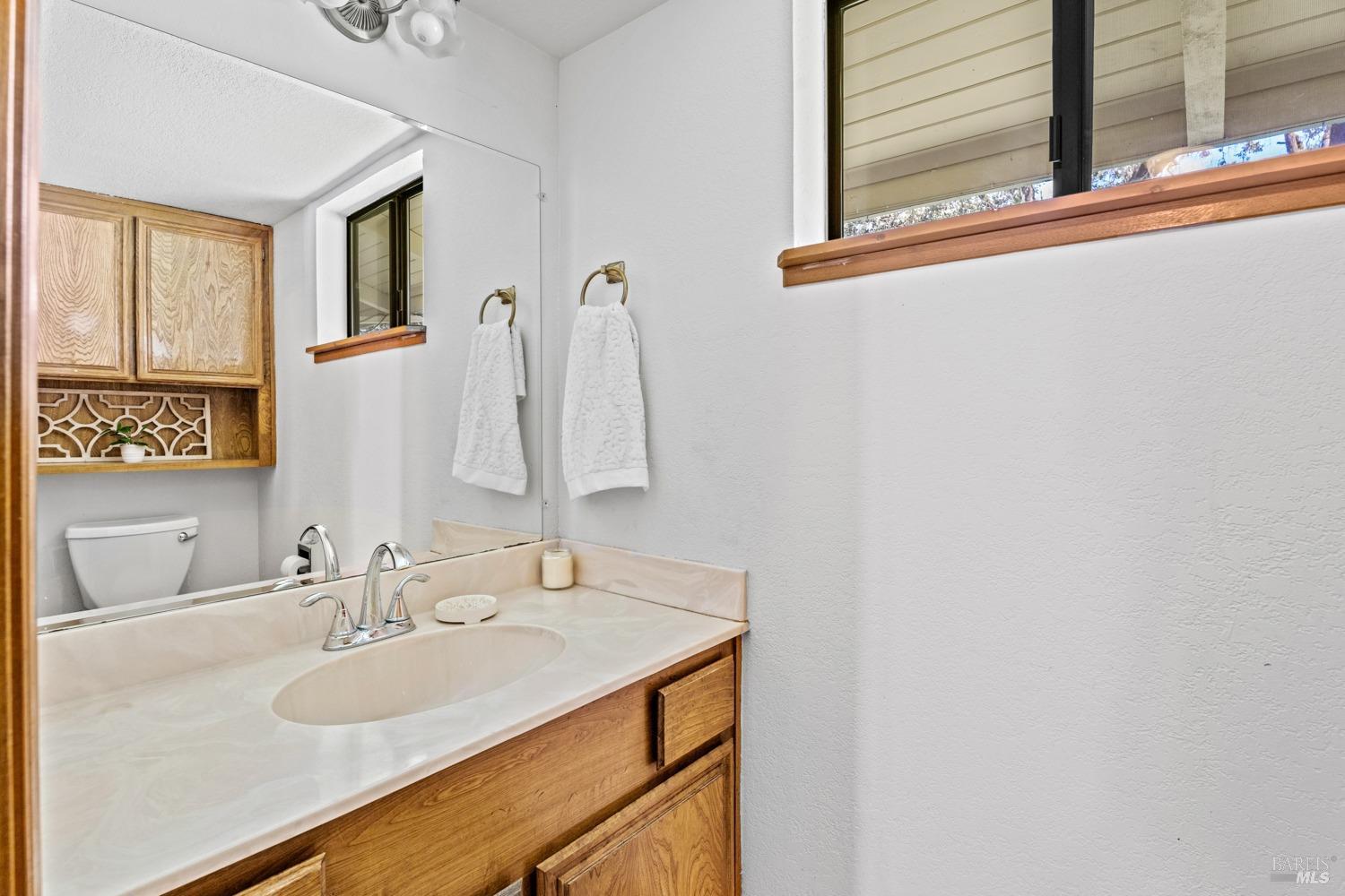 Detail Gallery Image 29 of 35 For 3551 Feliz Crk, Hopland,  CA 95449 - 3 Beds | 2/1 Baths