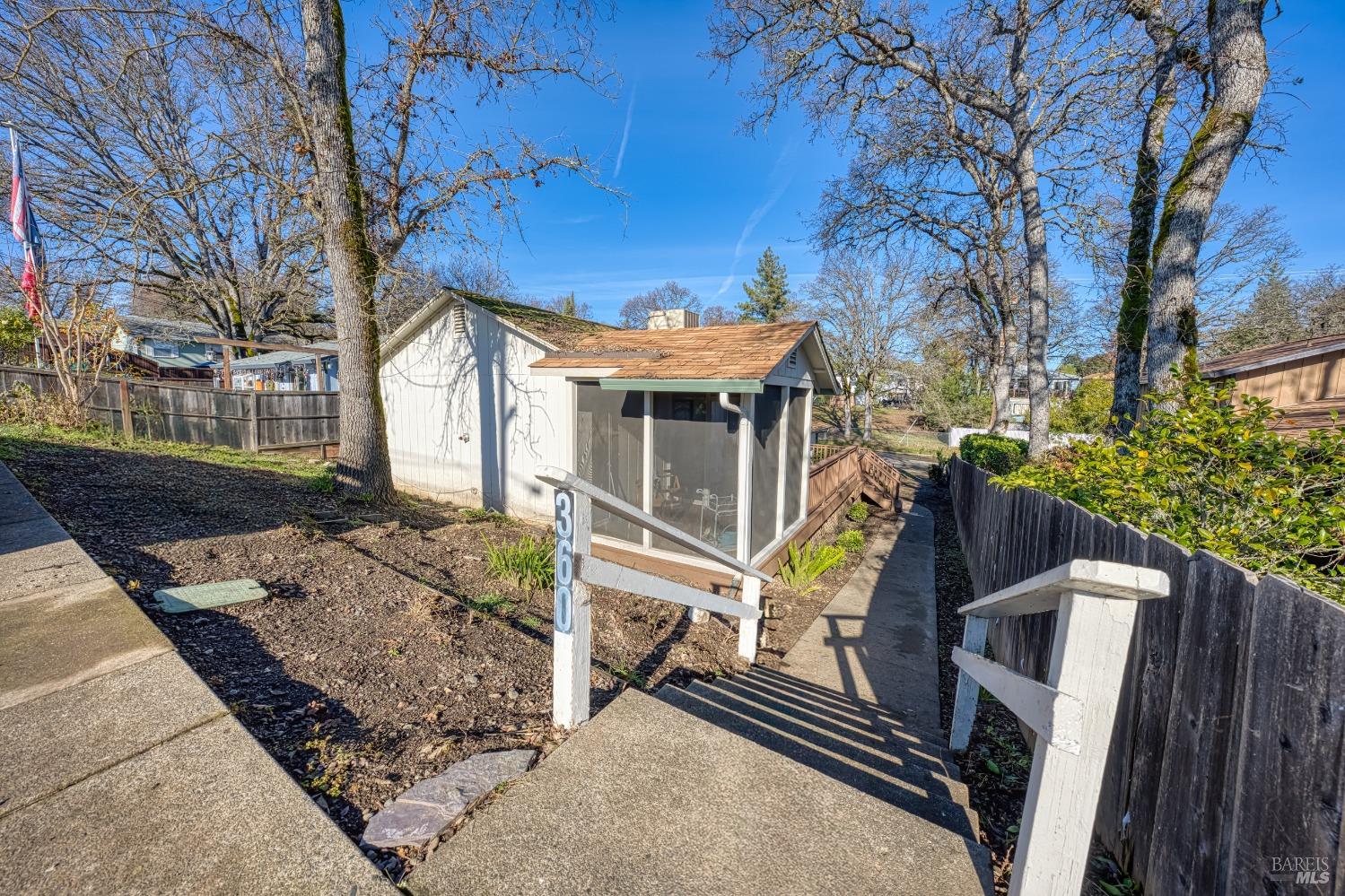 Detail Gallery Image 12 of 41 For 360 Fairview Way, Lakeport,  CA 95453 - 2 Beds | 1/1 Baths