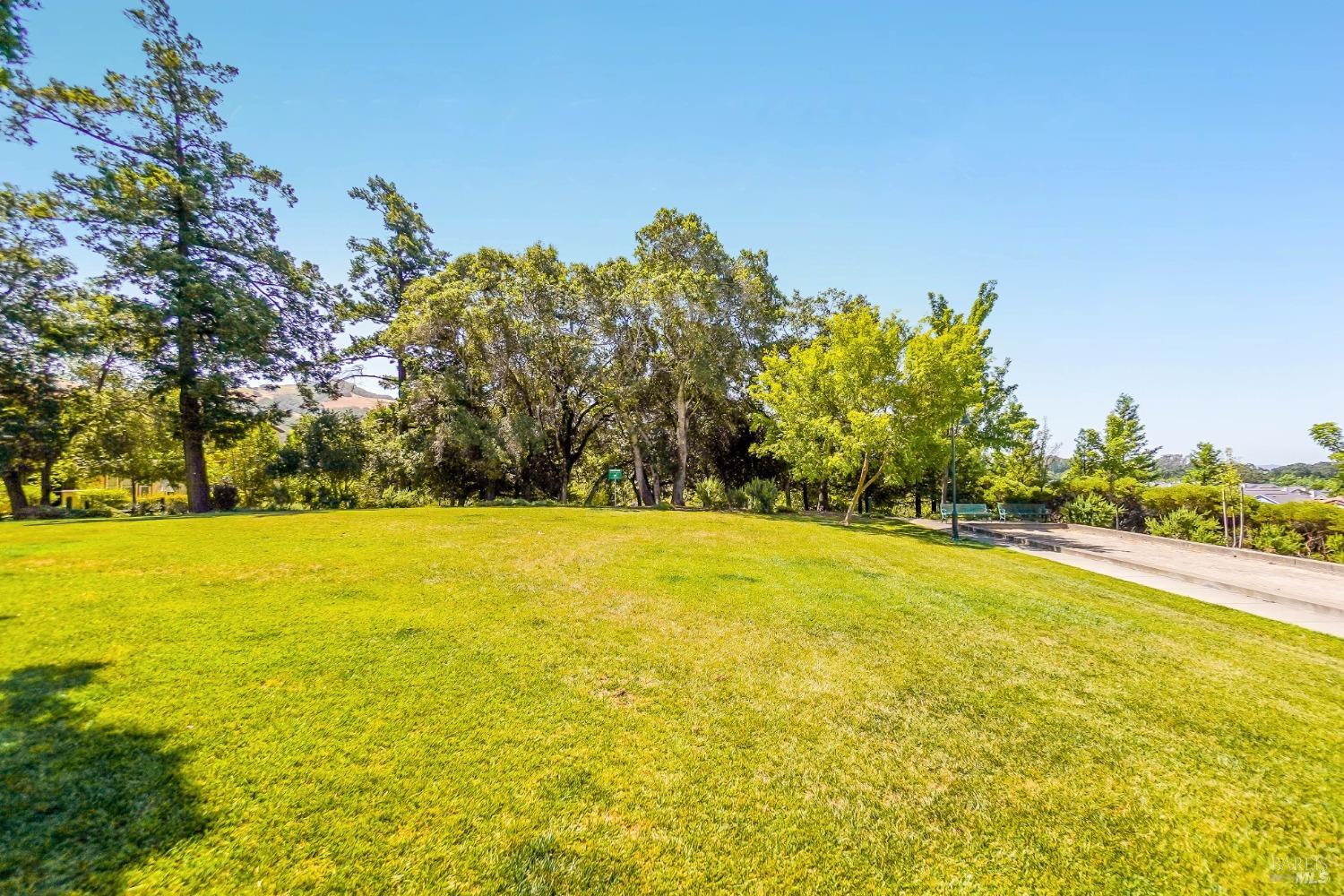 Detail Gallery Image 38 of 50 For 2234 Tokay St, Santa Rosa,  CA 95404 - 3 Beds | 2/1 Baths