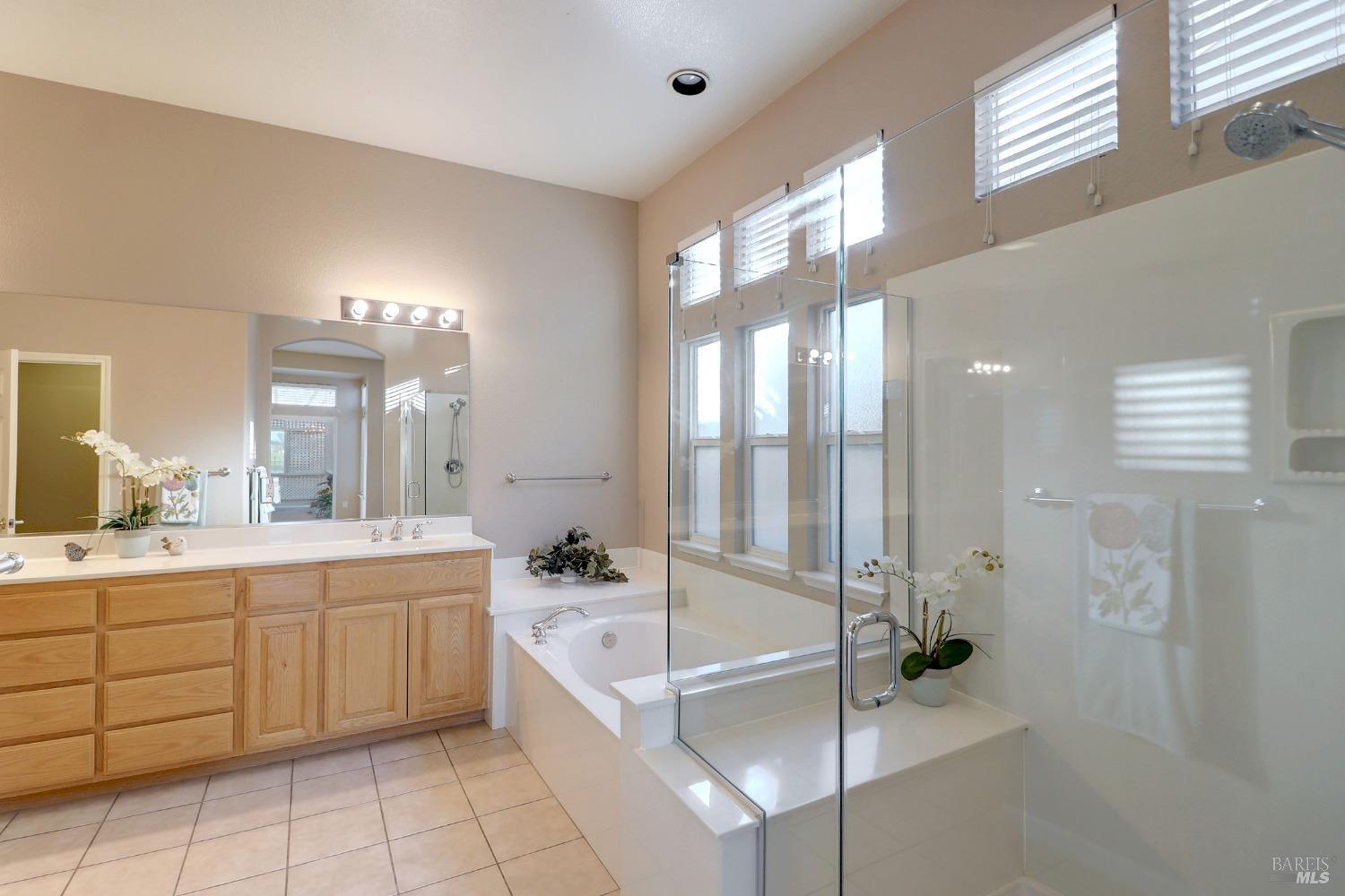 Detail Gallery Image 28 of 99 For 2121 Saint Andrews Dr, Rio Vista,  CA 94571 - 3 Beds | 2/1 Baths