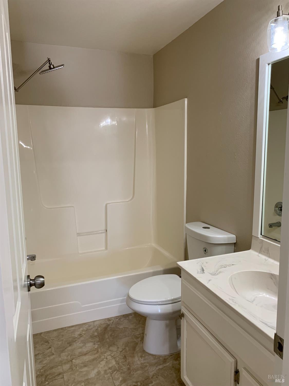 Detail Gallery Image 9 of 23 For 5616 Maya Rd, Kelseyville,  CA 95451 - 3 Beds | 2/1 Baths