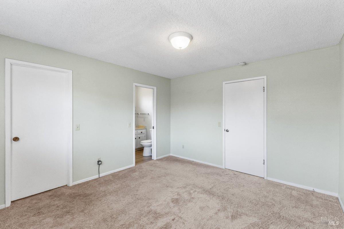 Detail Gallery Image 16 of 32 For 2458 Big Oak Dr, Santa Rosa,  CA 95401 - 3 Beds | 2 Baths