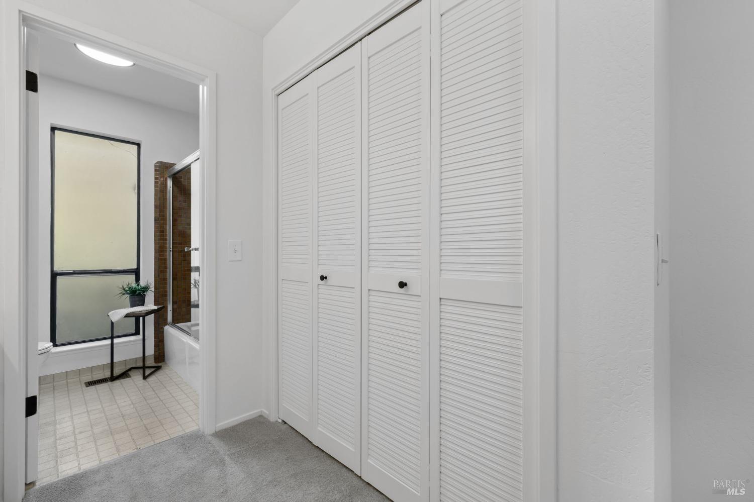 Detail Gallery Image 20 of 31 For 76 Corte Real Unkn, Greenbrae,  CA 94904 - 2 Beds | 1/1 Baths