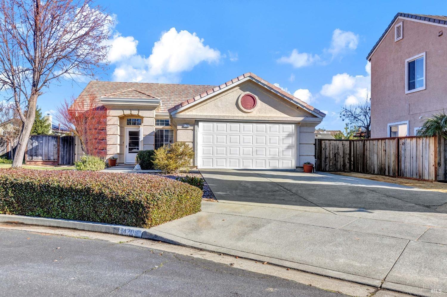 Detail Gallery Image 1 of 39 For 4706 Antelope Cir, Fairfield,  CA 94534 - 3 Beds | 2 Baths