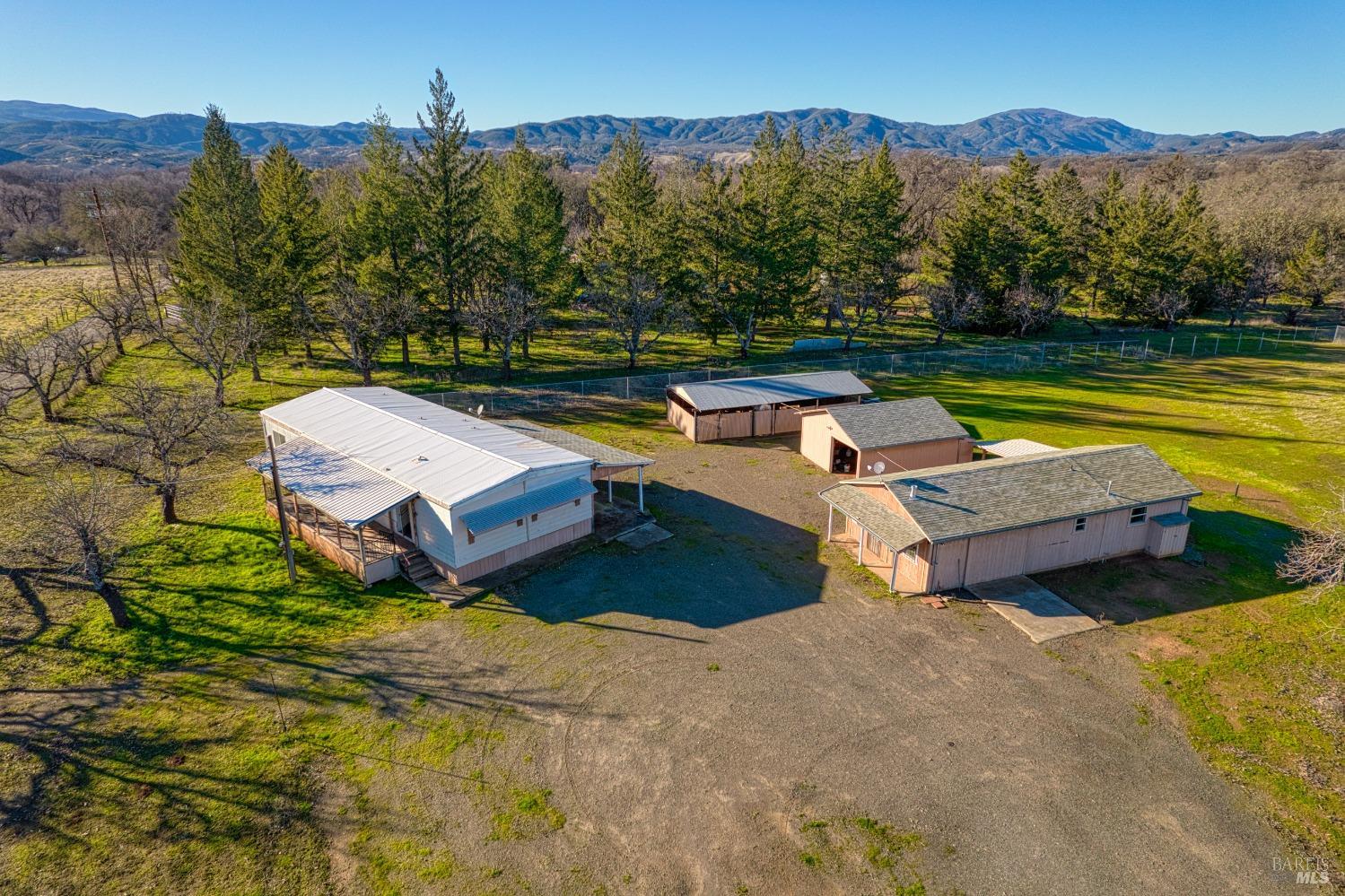 Detail Gallery Image 1 of 1 For 3305 Hill Rd, Lakeport,  CA 95453 - 2 Beds | 2 Baths