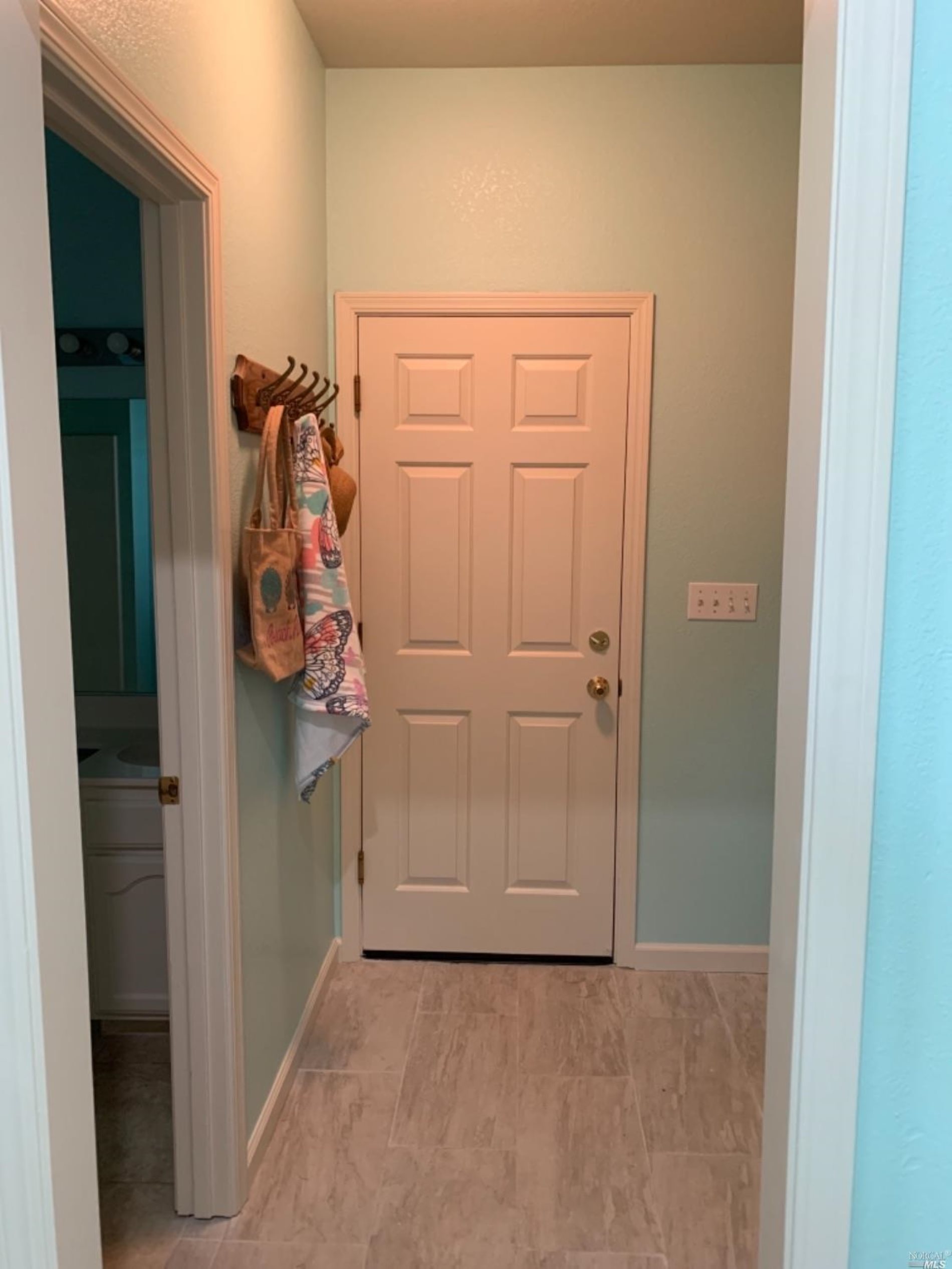 Detail Gallery Image 17 of 32 For 7958 Shira St, Windsor,  CA 95492 - 4 Beds | 2/1 Baths