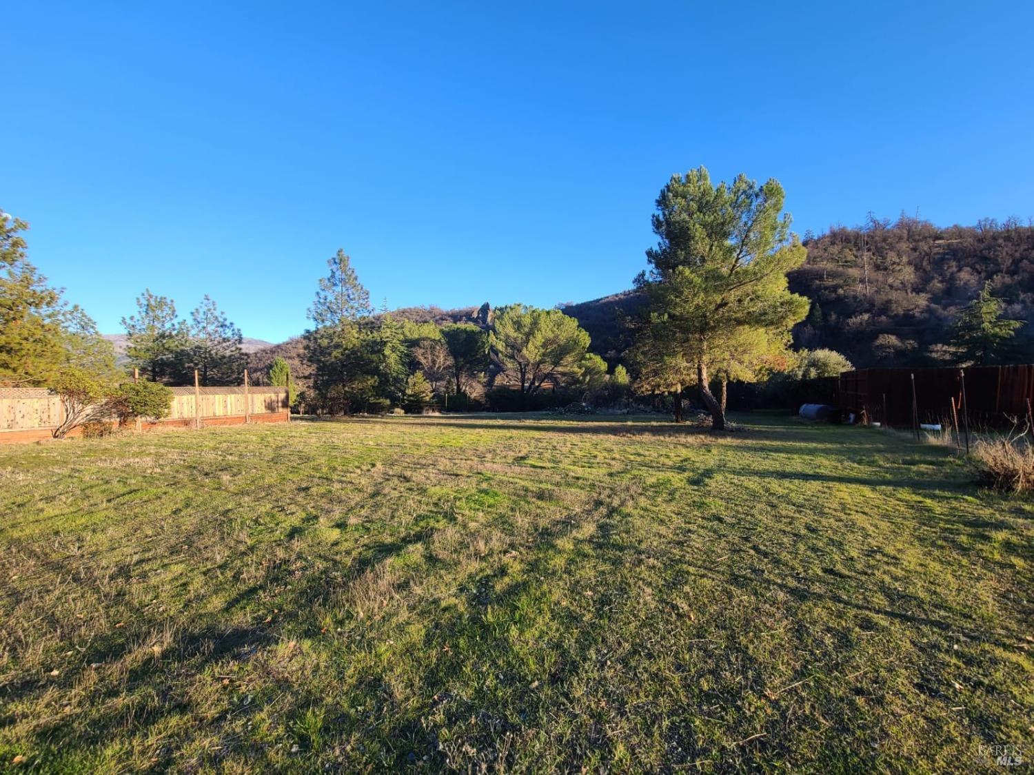 Detail Gallery Image 17 of 22 For 32333 Mendocino Pass Rd, Covelo,  CA 95428 - – Beds | – Baths