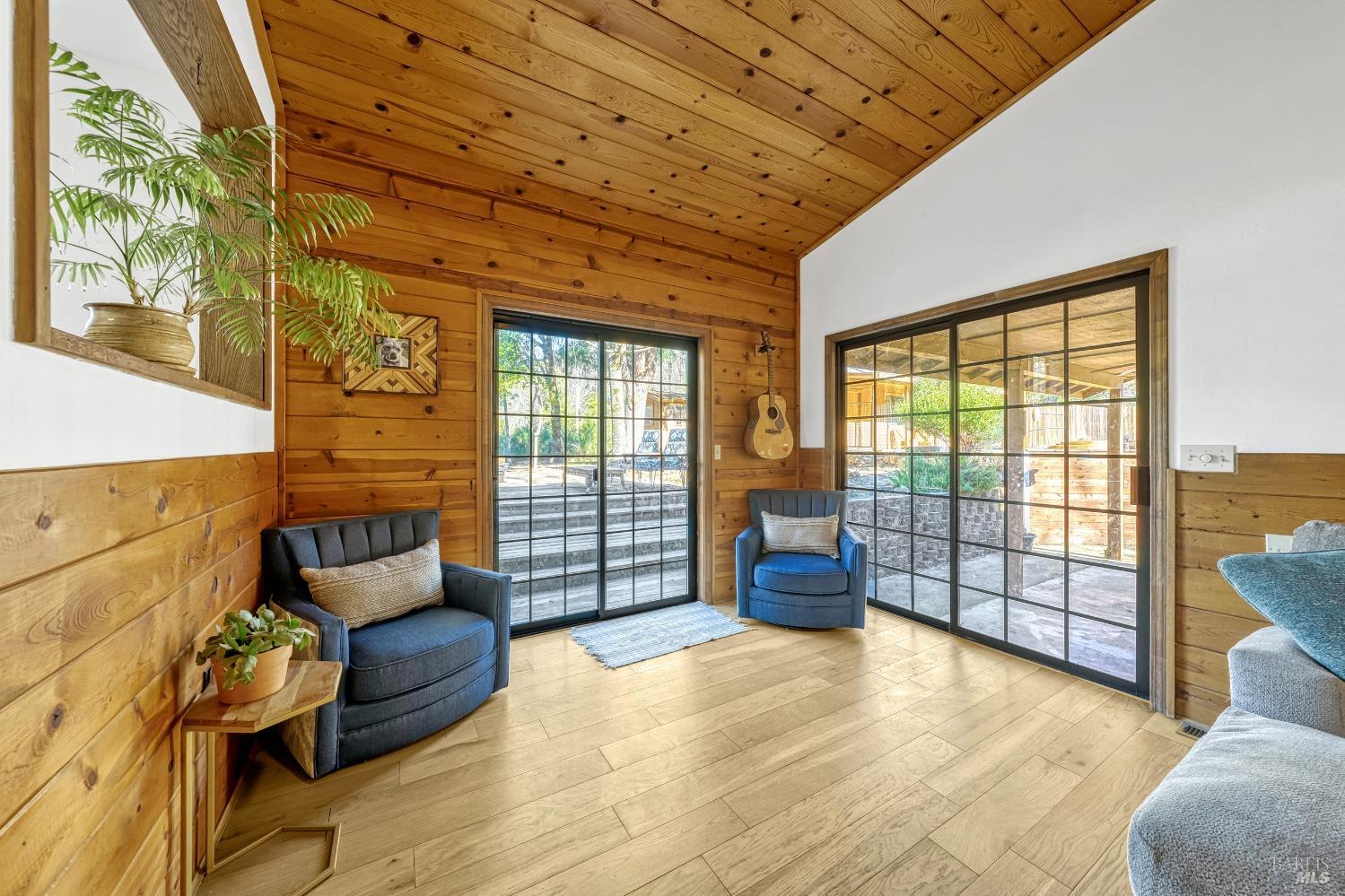 Detail Gallery Image 18 of 84 For 10512 Rosa Trl, Kelseyville,  CA 95451 - 3 Beds | 4 Baths