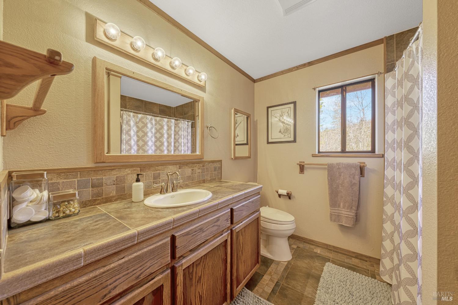 Detail Gallery Image 42 of 84 For 10512 Rosa Trl, Kelseyville,  CA 95451 - 3 Beds | 4 Baths