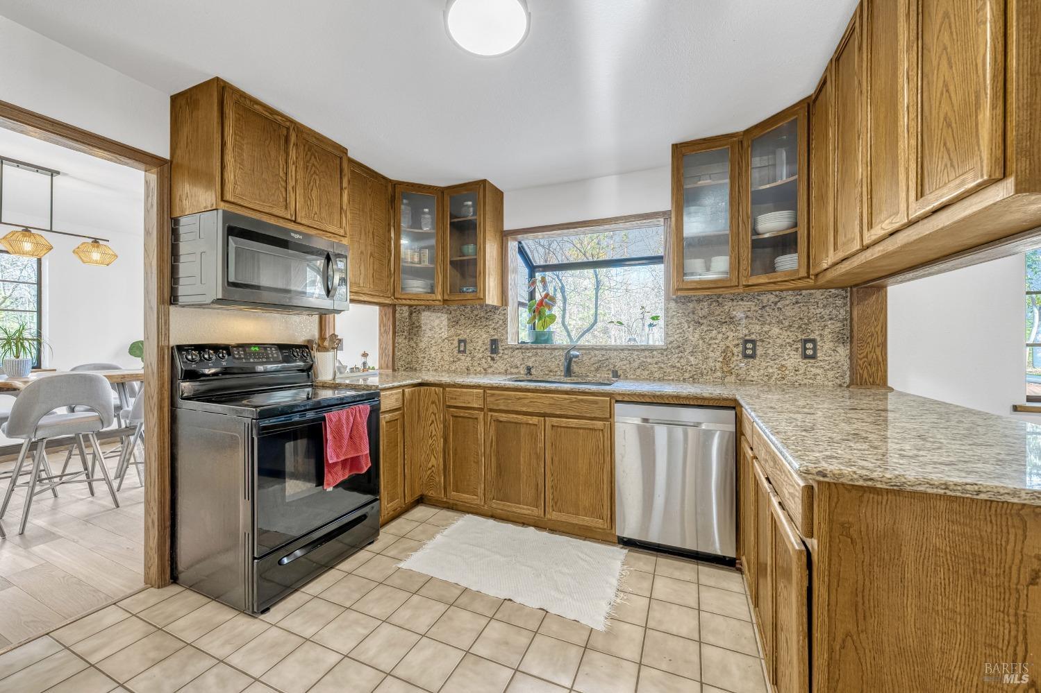 Detail Gallery Image 19 of 84 For 10512 Rosa Trl, Kelseyville,  CA 95451 - 3 Beds | 4 Baths