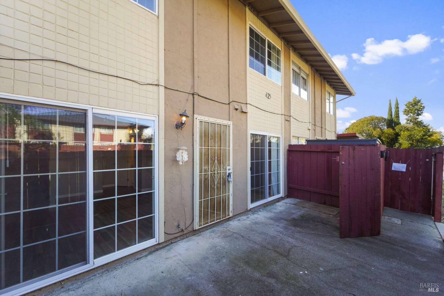 Baylor Drive #2, Vallejo, California image 24