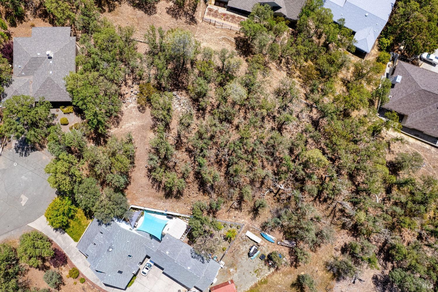 Detail Gallery Image 12 of 20 For 17934 Moon Hill Ct, Hidden Valley Lake,  CA 95467 - – Beds | – Baths