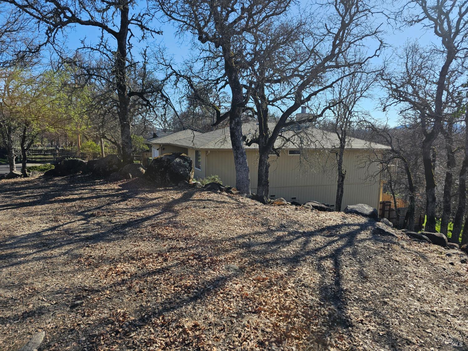 Detail Gallery Image 8 of 20 For 17934 Moon Hill Ct, Hidden Valley Lake,  CA 95467 - – Beds | – Baths